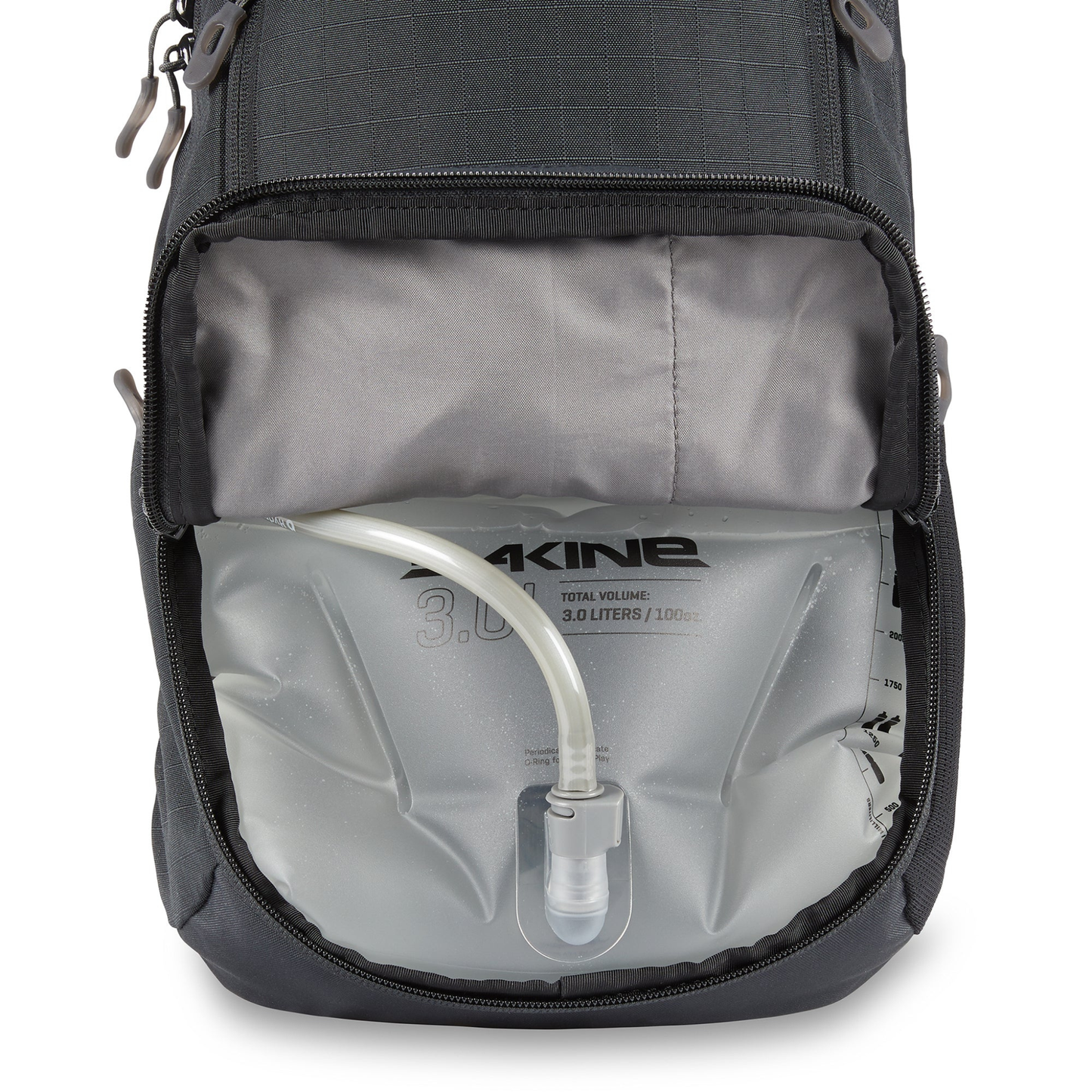 DAKINE SYNCLINE 12L BLACK CON DEPOSITO LUMBAR DE 3L